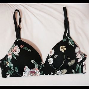 NWOT Gap Body Favorite Wireless T-shirt Bra 32B